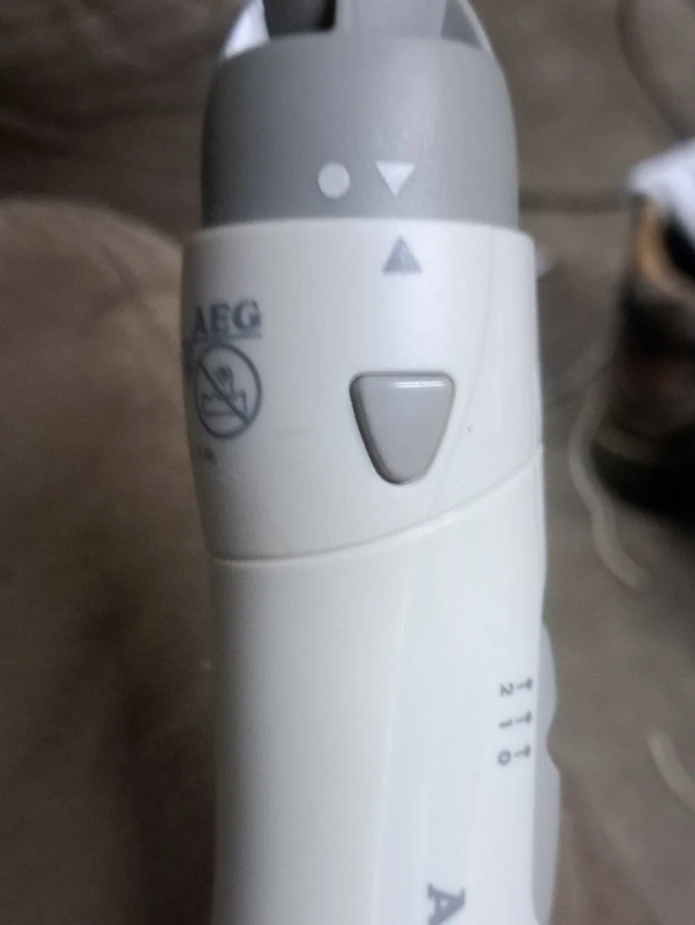 European AEG Foen Curler 300 Rotating Hot Air Brush - White/Grey